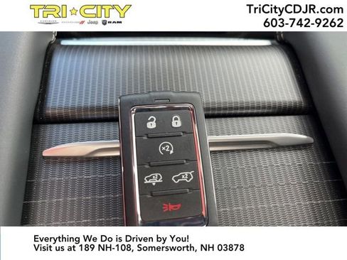 Used 2024 Jeep Grand Wagoneer Series II w/ Quick Order Packagew 28T image 56