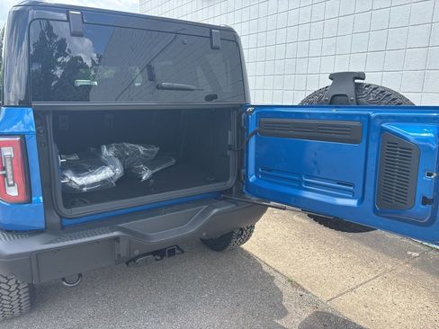 New 2025 Ford Bronco Badlands w/ Sasquatch Package image 23