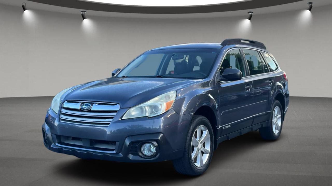 Used 2014 Subaru Outback 2.5i AWD/4WD image 4