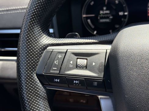 Used 2024 Mitsubishi Outlander 4WD Plug-In Hybrid image 18