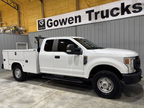 Used 2020 Ford F250 XL w/ Power Equipment Group AWD/4WD image 3