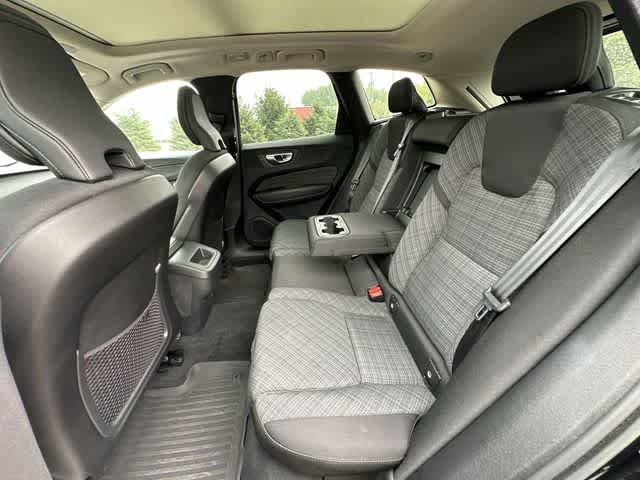 Used 2023 Volvo XC60 B5 Core AWD/4WD image 20