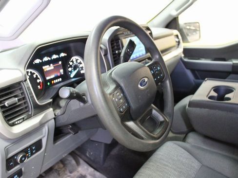 Used 2021 Ford F150 XLT w/ Trailer Tow Package image 16