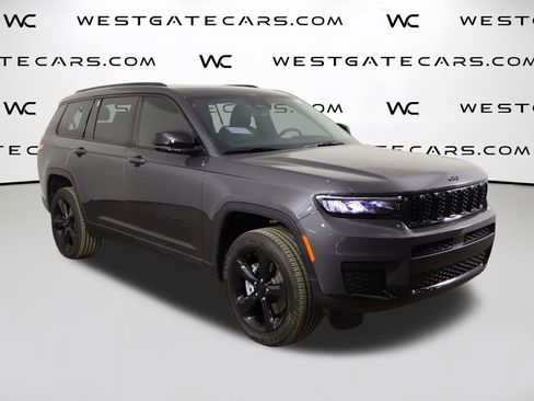 Used 2025 Jeep Grand Cherokee L Altitude image 52