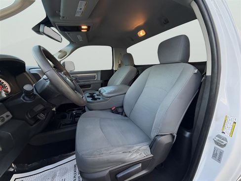 Used 2015 RAM 2500 Tradesman w/ Chrome Appearance Group image 23