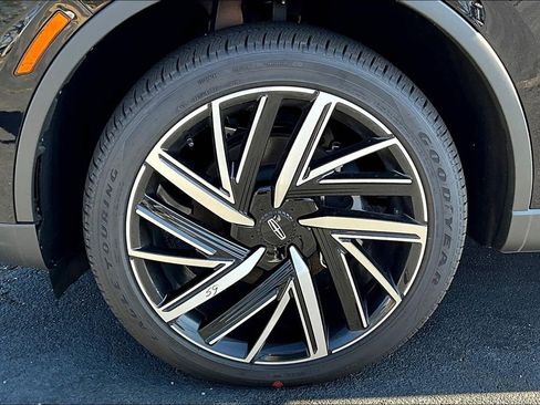 New 2025 Lincoln Aviator Reserve w/ Equipment Group 201A image 12