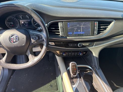 Used 2020 Buick Enclave Premium image 10
