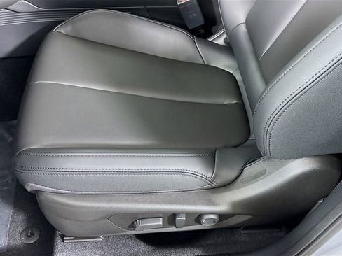 New 2026 Subaru Outback Premium image 18