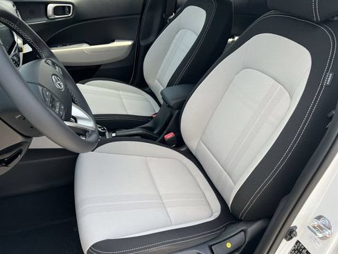 New 2026 Hyundai Venue SEL FWD image 29