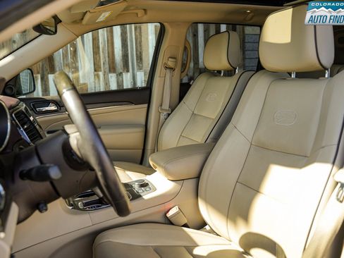 Used 2021 Jeep Grand Cherokee Overland AWD/4WD image 13