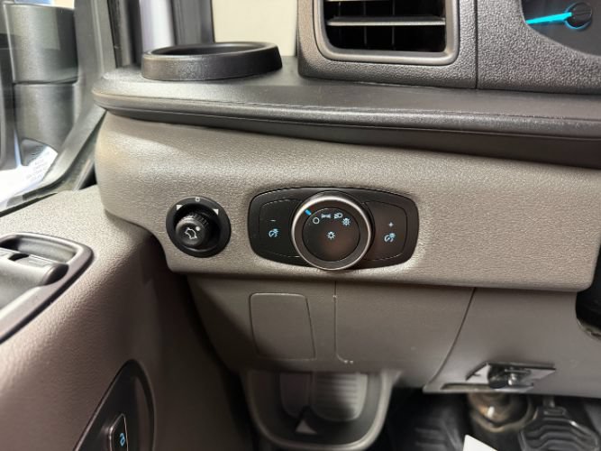 Used 2022 Ford Transit 350 DRW RWD image 19