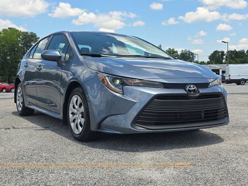Used 2026 Toyota Corolla LE FWD image 7