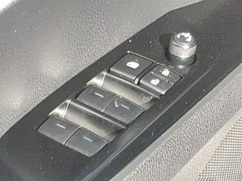 Used 2025 Toyota Camry LE FWD image 14