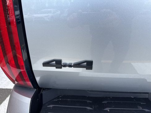 Used 2024 Toyota Tundra SR image 57