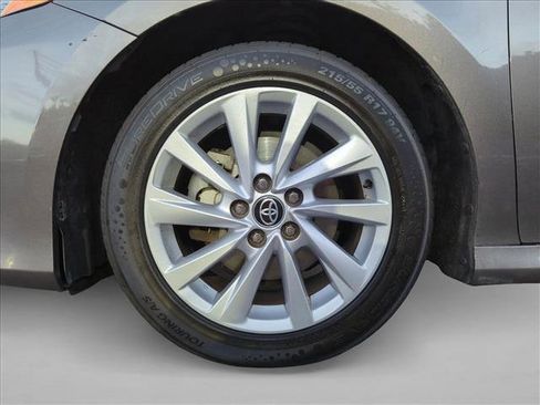 Used 2023 Toyota Camry LE FWD image 22