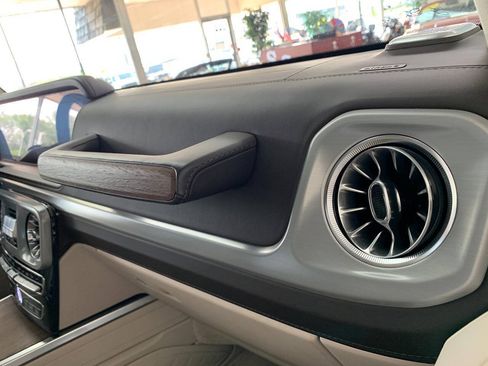 Used 2021 Mercedes-Benz G 550 image 22
