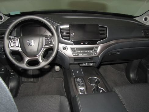 Certified 2024 Honda Ridgeline Sport image 14