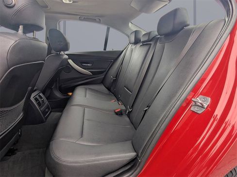 Used 2016 BMW 320i Sedan image 12