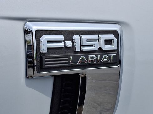 Used 2022 Ford F150 Lariat w/ Equipment Group 502A High AWD/4WD image 29