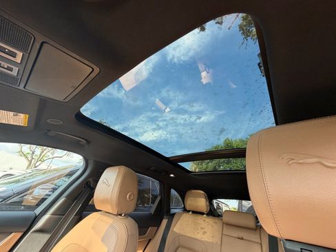Used 2023 Jaguar F-PACE S AWD/4WD image 16
