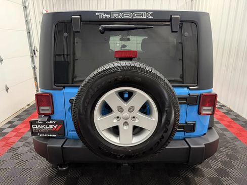 Used 2018 Jeep Wrangler Unlimited Sport S AWD/4WD image 7