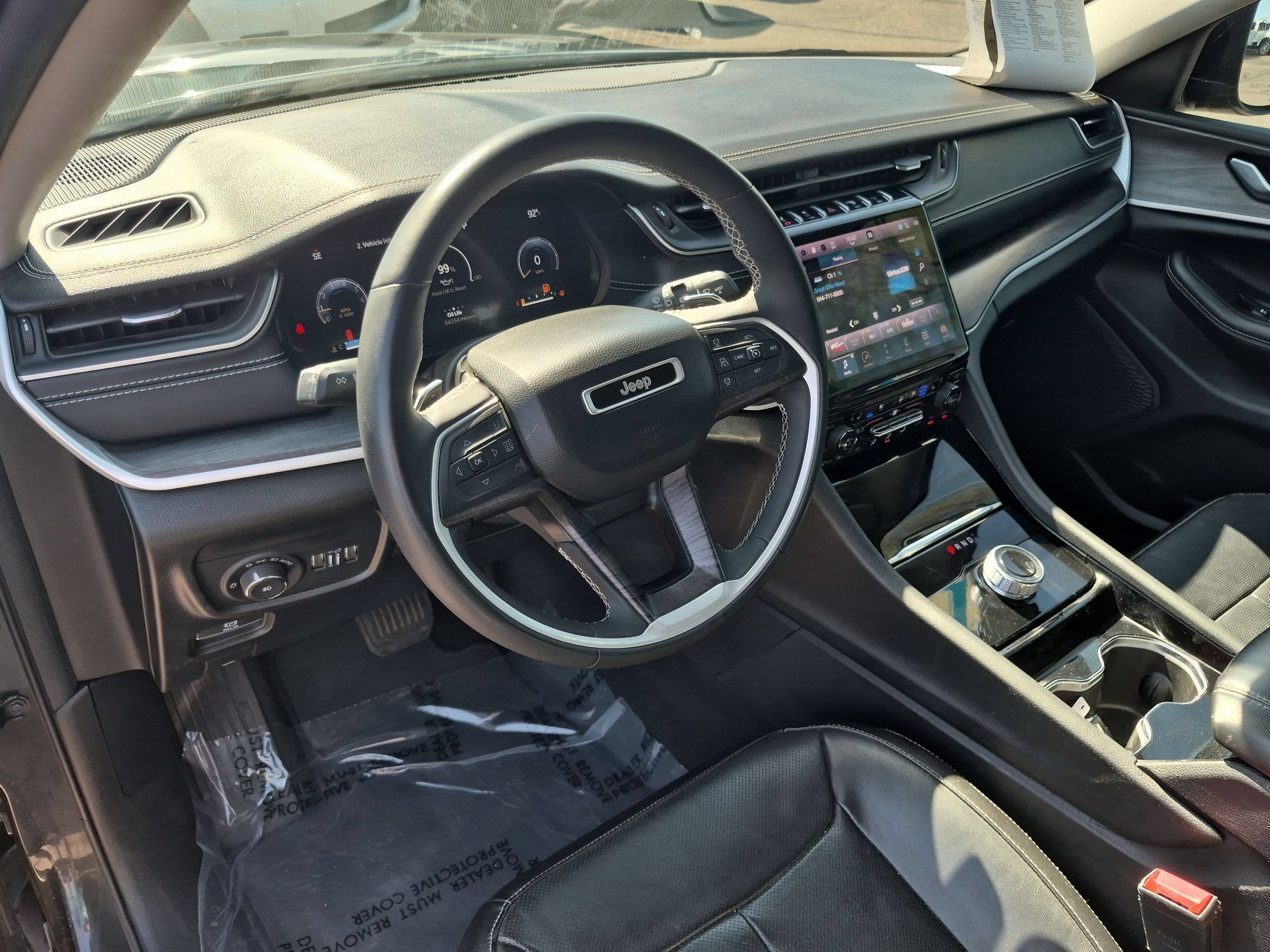Used 2023 Jeep Grand Cherokee L Limited w/ Luxury Tech Group II RWD image 11