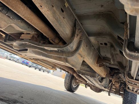 Used 2000 Ford F250 XLT AWD/4WD image 4
