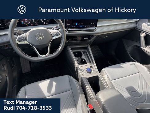 New 2026 Volkswagen Tiguan SE AWD/4WD image 17