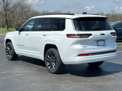 New 2026 Jeep Grand Cherokee L Limited AWD/4WD image 10