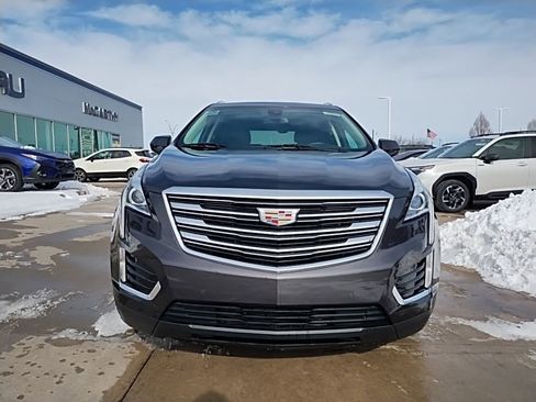 Used 2019 Cadillac XT5 Luxury image 3