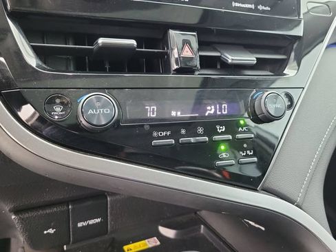 Used 2022 Toyota Camry XSE w/ Navigation Upgrade Package FWD image 29