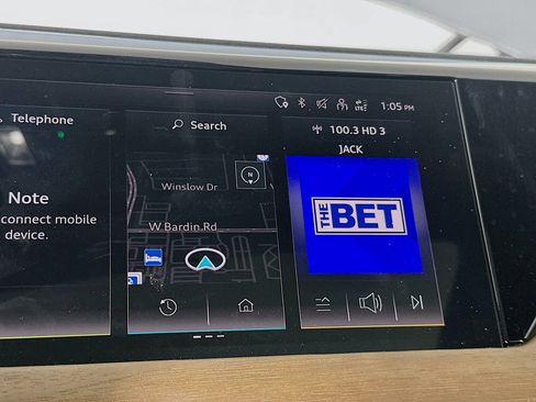 Used 2023 Audi e-tron GT Premium Plus image 22