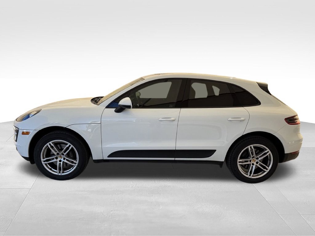 Used 2017 Porsche Macan AWD/4WD image 6