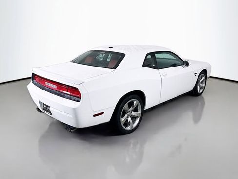 Used 2014 Dodge Challenger R/T Plus RWD image 7