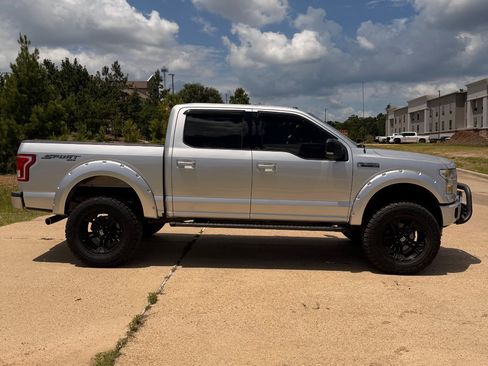 Used 2015 Ford F150 XLT w/ Equipment Group 301A Mid AWD/4WD image 4