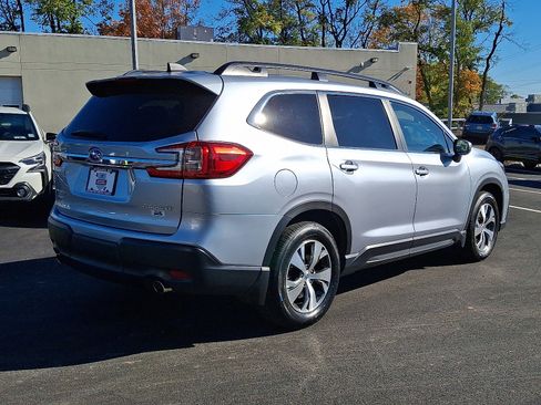 Certified 2023 Subaru Ascent Premium w/ Convenience Package image 6