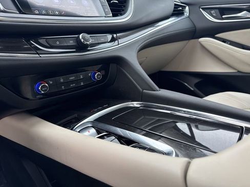 Used 2024 Buick Enclave Essence w/ Experience Buick Package image 19