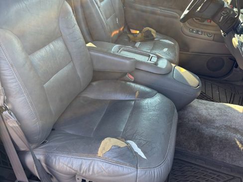 Used 1999 Chevrolet Tahoe Z71 w/ Comfort & Security Pkg image 23