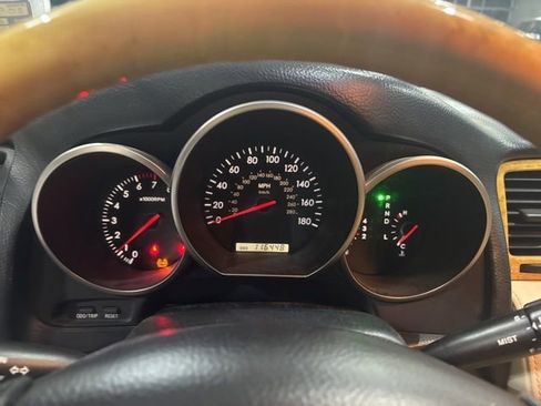 Used 2004 Lexus SC 430 Convertible image 17