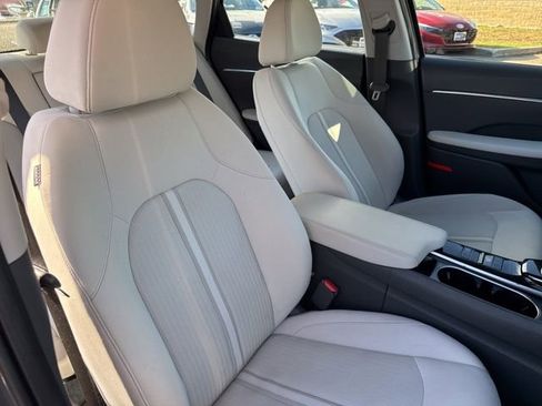 Certified 2023 Hyundai Sonata SEL w/ Convenience Package image 27