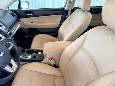 Used 2016 Subaru Outback 2.5i Limited AWD/4WD image 25