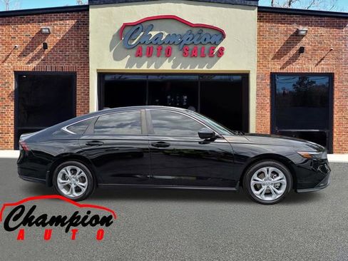 Used 2023 Honda Accord LX image 3