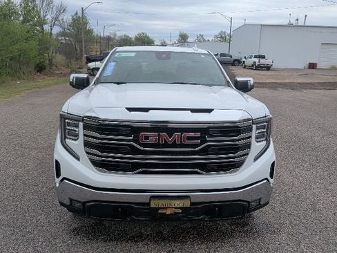 Certified 2025 GMC Sierra 1500 SLT AWD/4WD image 8