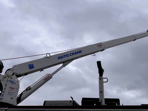 Used 2024 RAM 5500 Tradesman w/ Chrome Appearance Group image 11