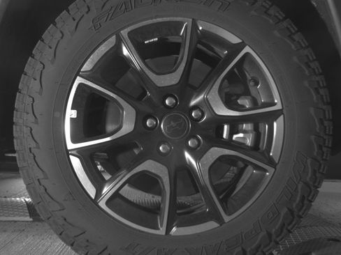Used 2025 Jeep Compass Trailhawk AWD/4WD image 13