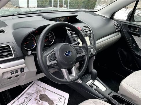 Used 2017 Subaru Forester 2.5i w/ Alloy Wheel Package image 17