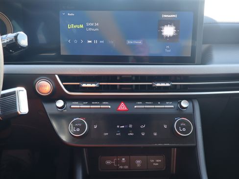 Used 2025 Hyundai Sonata SEL FWD image 18