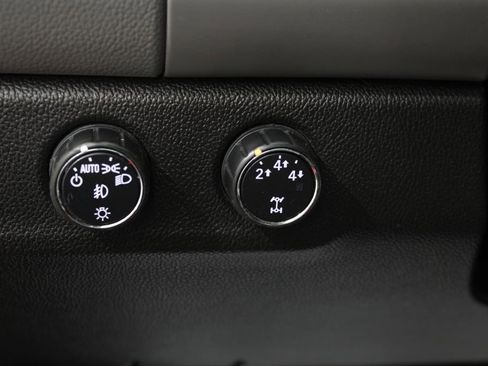 Used 2015 Chevrolet Colorado LT w/ LT Convenience Package AWD/4WD image 35