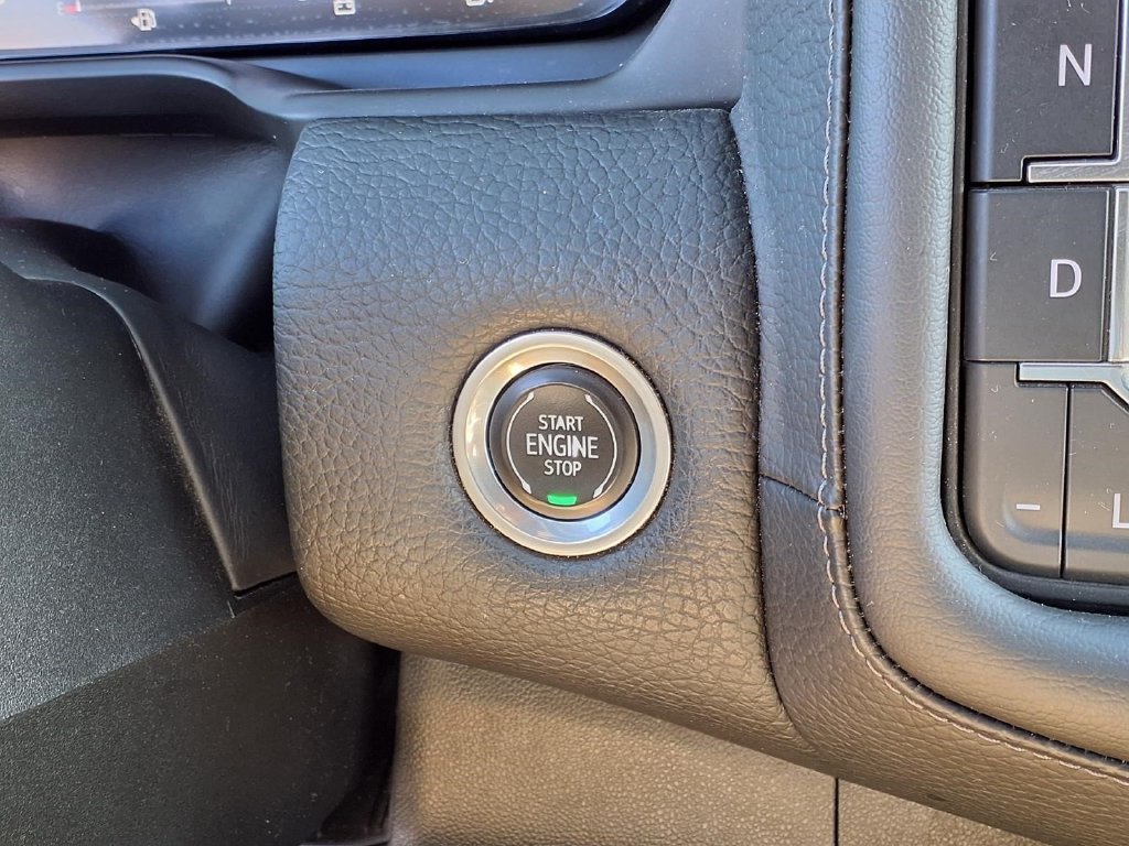 Used 2022 GMC Yukon Denali AWD/4WD image 15