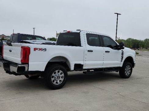 Used 2024 Ford F350 XLT w/ FX4 Off-Road Package AWD/4WD image 2